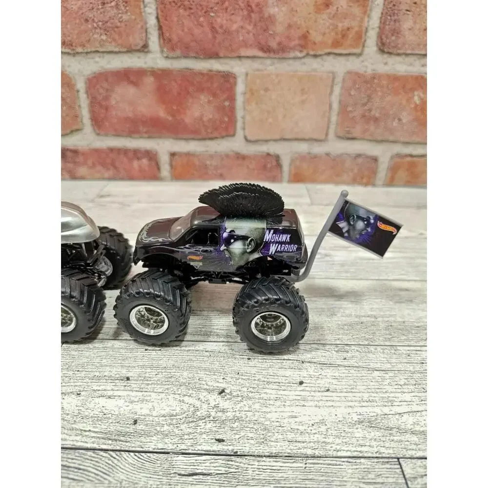 Hot Wheels Monster Jam Lot Mohawk Warrior/NEA Police/Black Ops Mattel 1:64